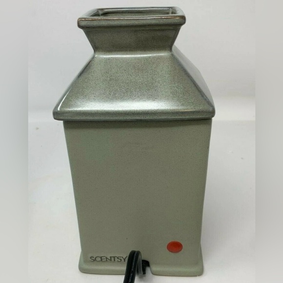 Vintage Style Sentsy Warmer “ A Spoonful of Sugar” - Picture 4 of 4